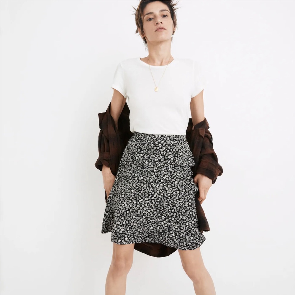 Madewell A-Line Mini Skirt in Parisian Ditsy Black White Floral, Sz. 6